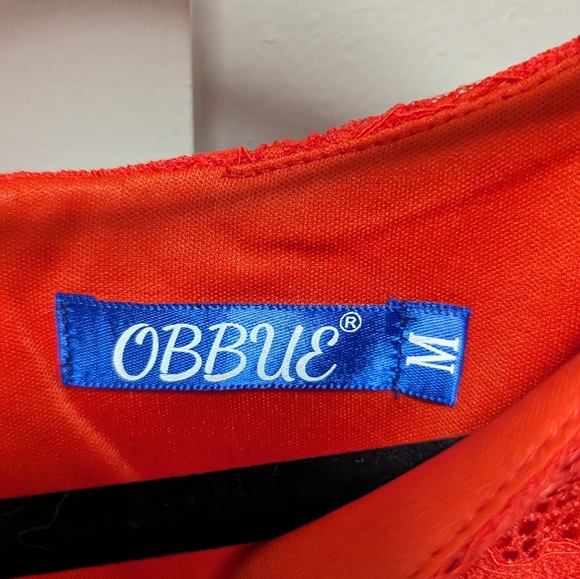 OBBUE Red Lace Dress Size M - Picture 6 of 6